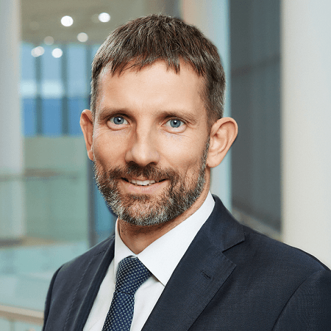 Александр Макаров