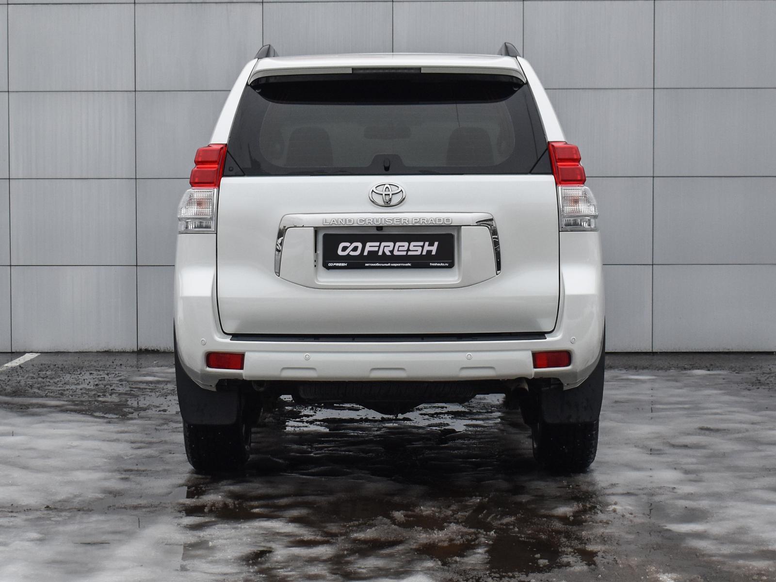 Toyota Land Cruiser 2011