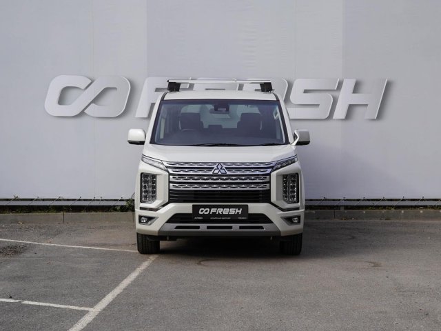 Mitsubishi Delica D:5 2019