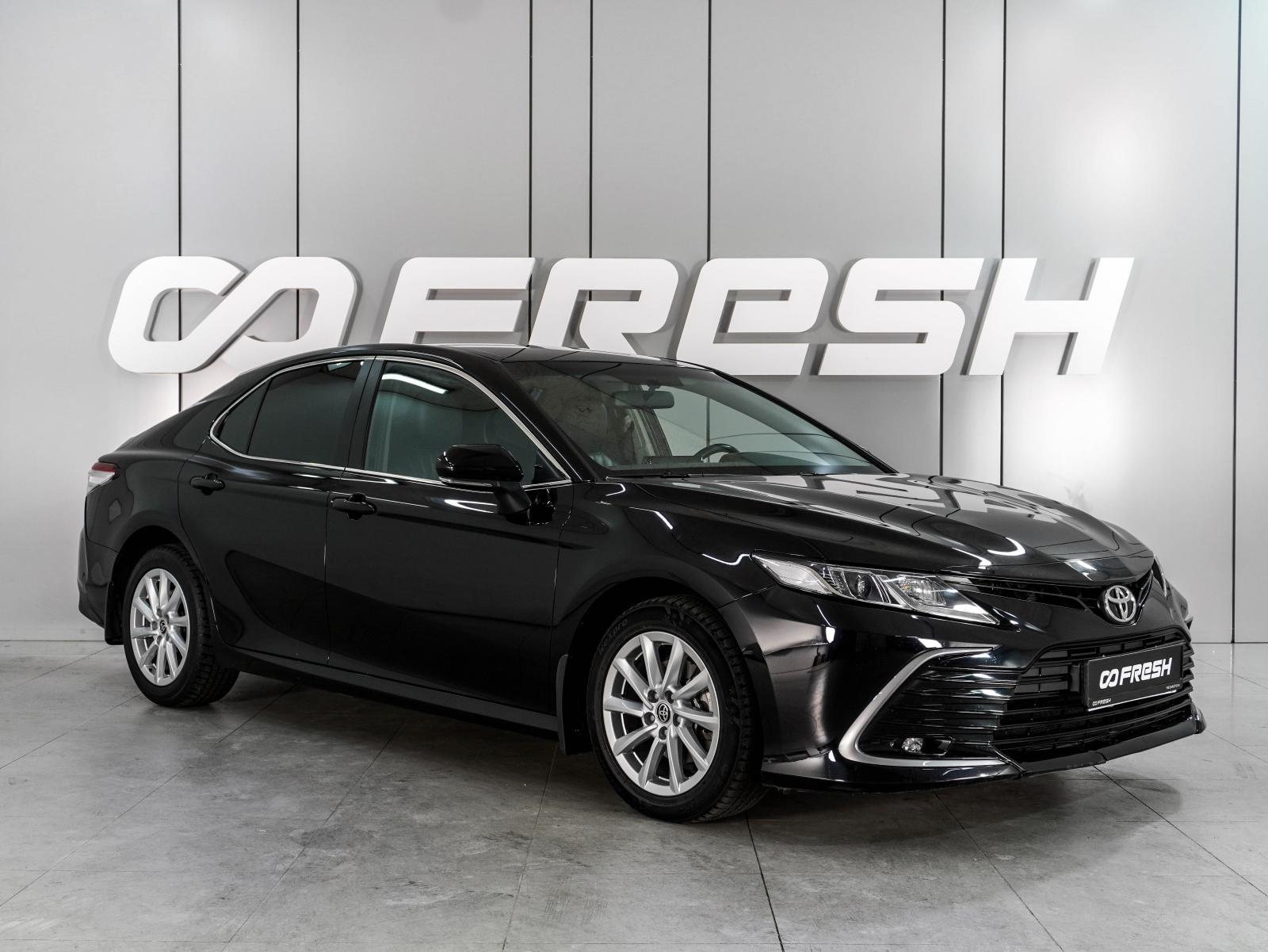 Toyota Camry 2019