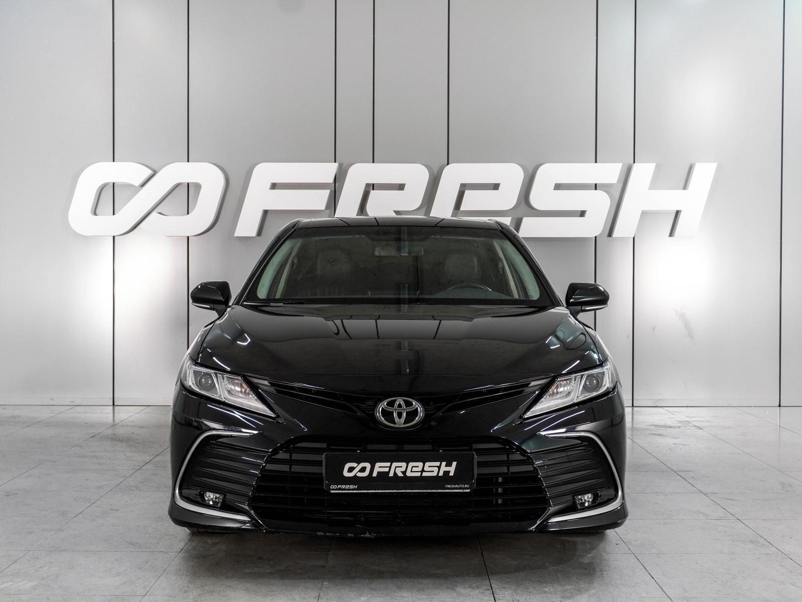 Toyota Camry 2019