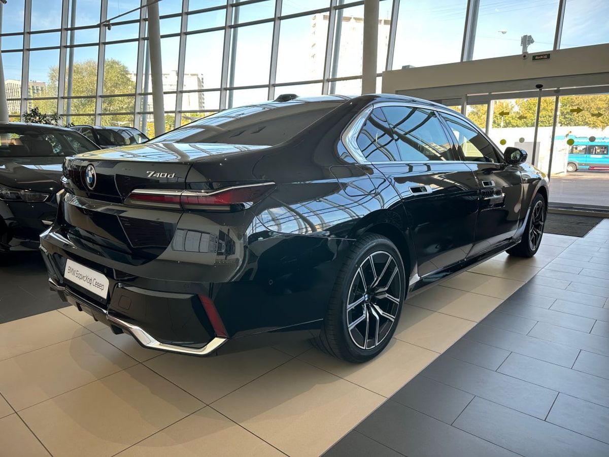 BMW 7 серии 2024