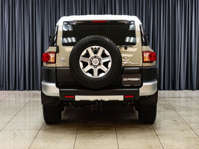 Toyota FJ Cruiser 2021