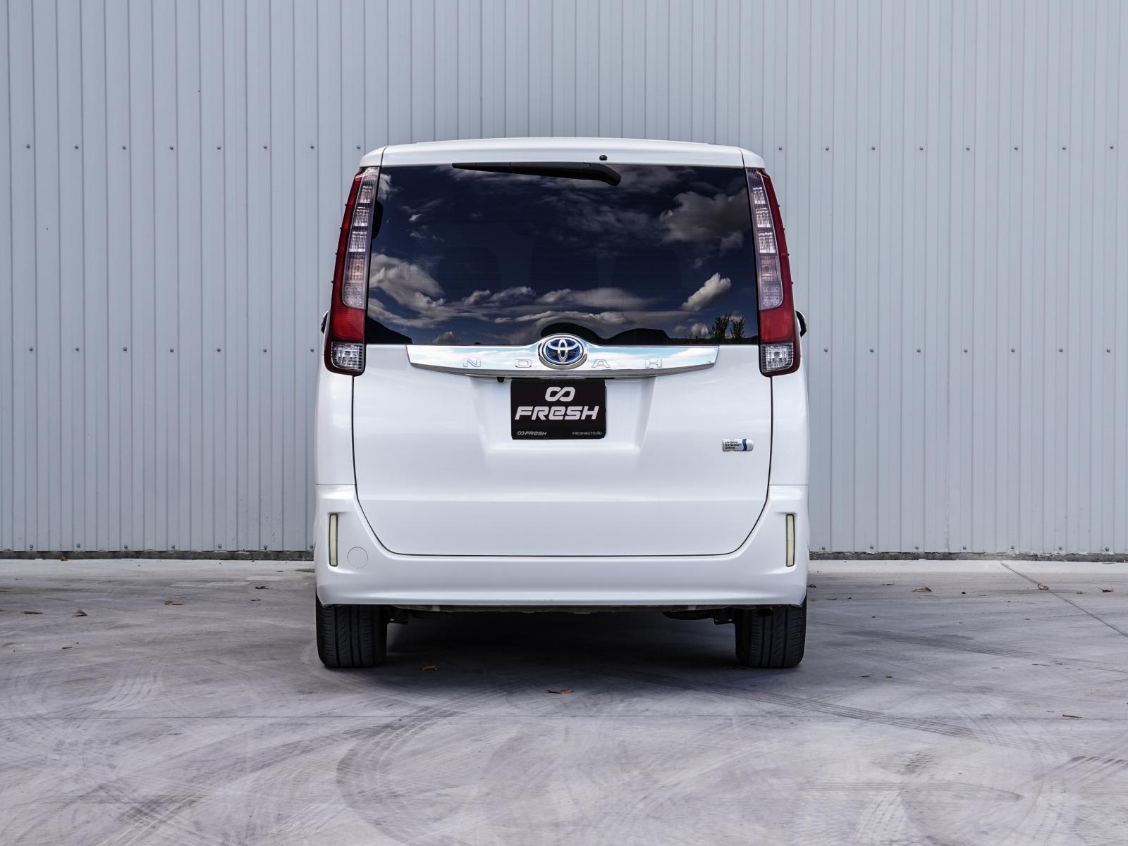 Toyota Sienta 2019