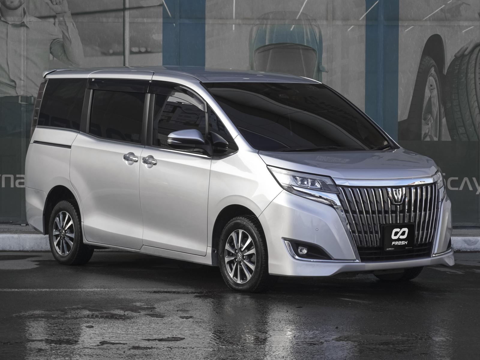 Peugeot Traveller 2021