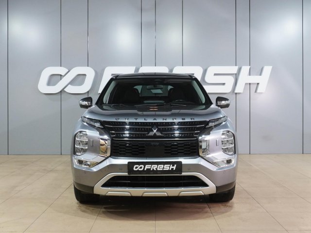 Mitsubishi Outlander 2021