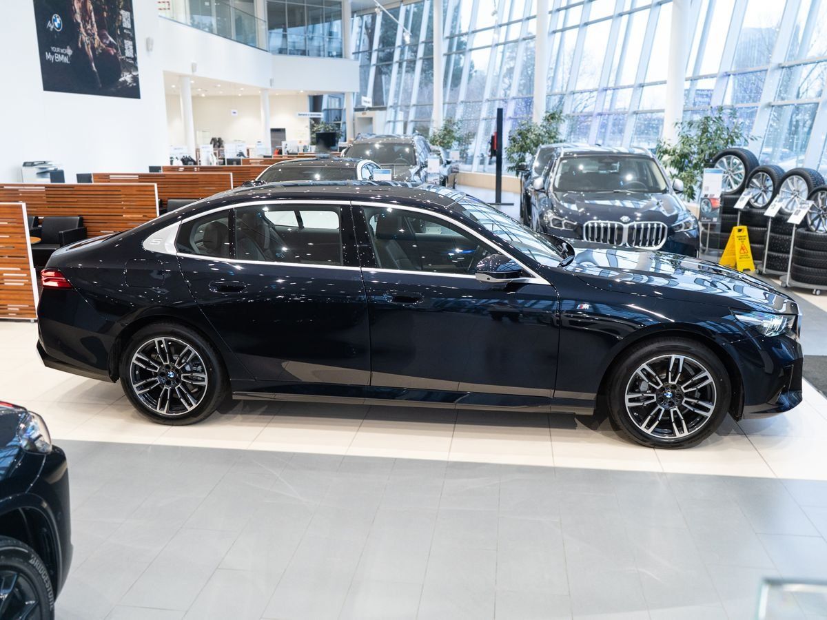 BMW 5 серии 2025