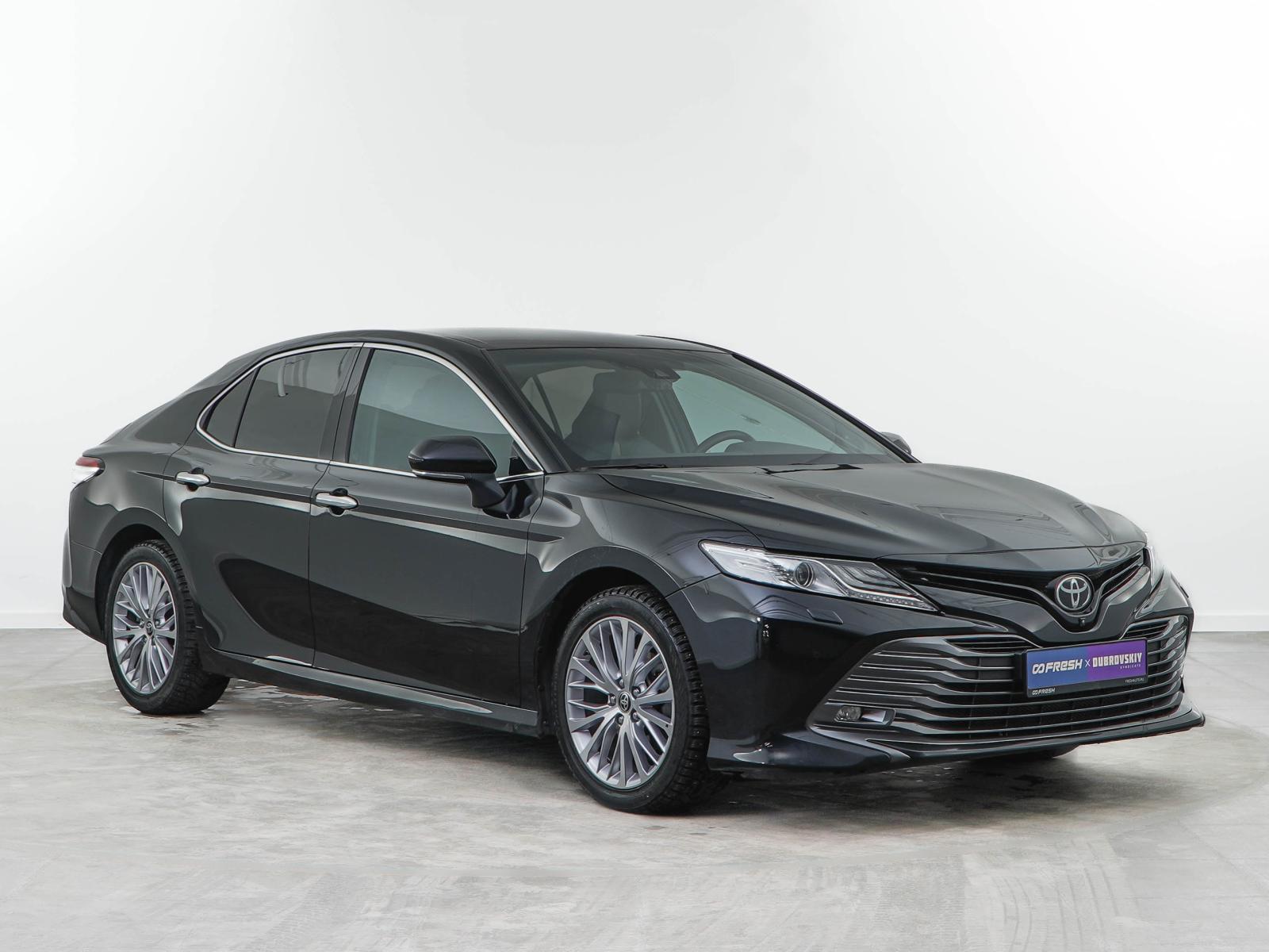 Toyota Camry 2021
