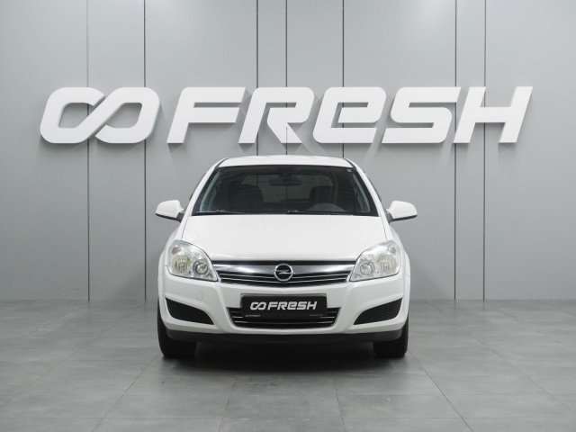 Opel Astra 2012